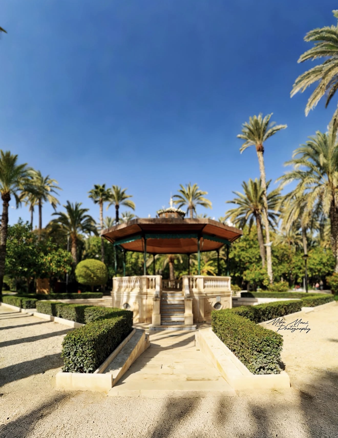 Templete parque municipal en Elche